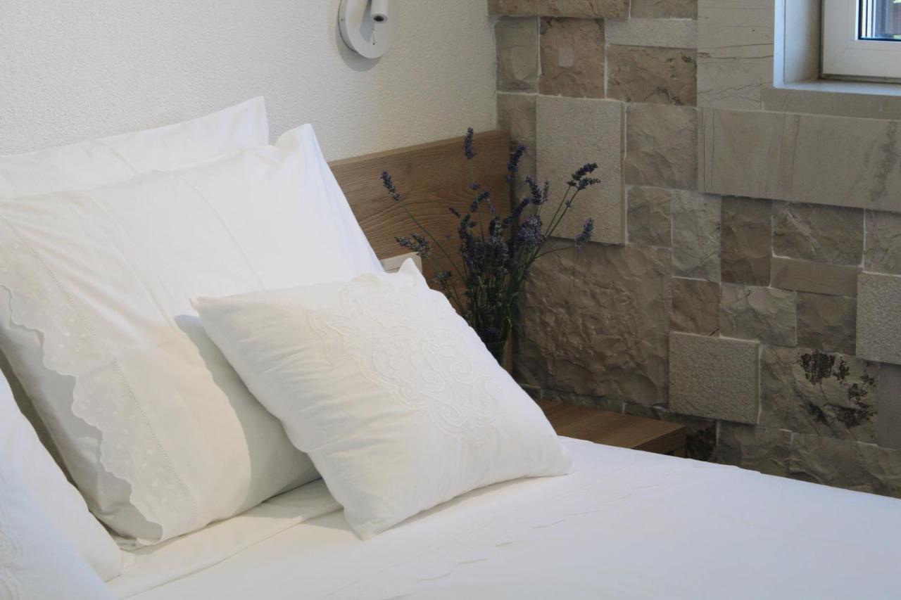 Villa Vera Loviste Ngoại thất bức ảnh