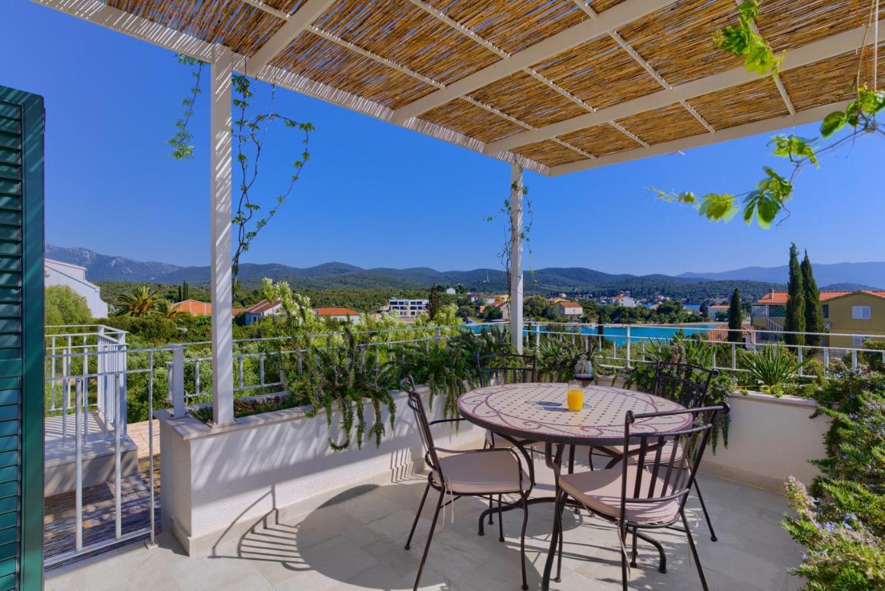 Villa Vera Loviste Ngoại thất bức ảnh