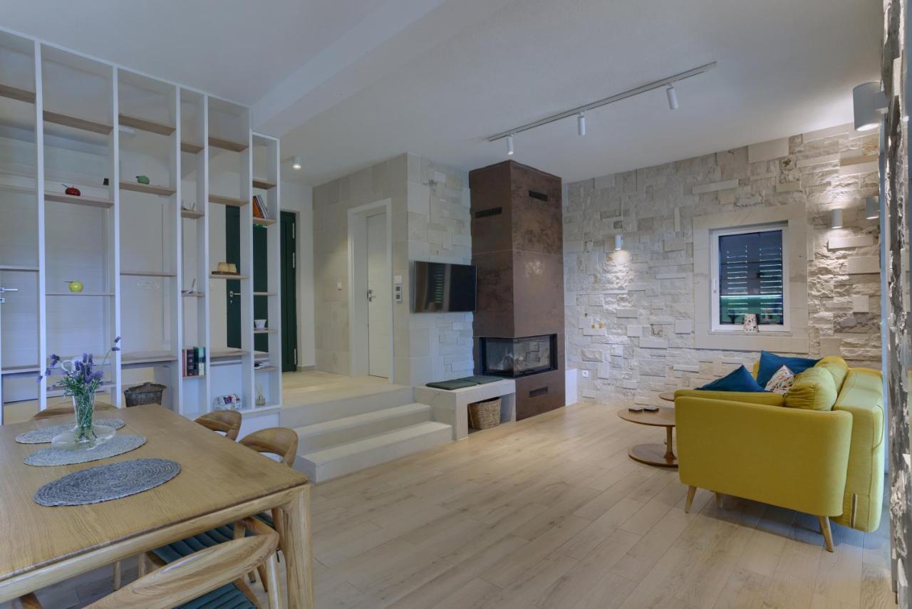 Villa Vera Loviste Ngoại thất bức ảnh