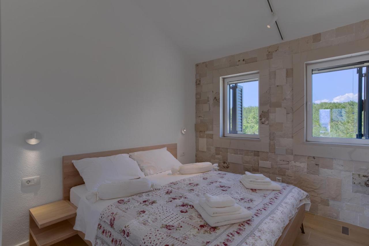 Villa Vera Loviste Ngoại thất bức ảnh