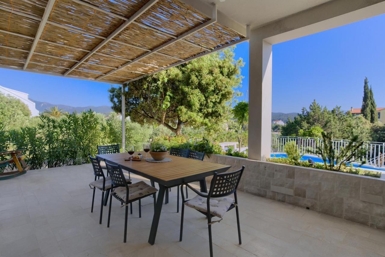 Villa Vera Loviste Ngoại thất bức ảnh