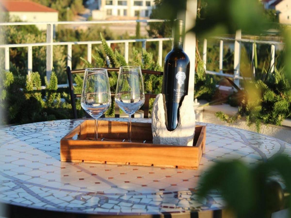 Villa Vera Loviste Ngoại thất bức ảnh